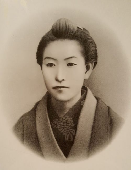 nữ văn sĩ ichiyo higuchi nữ văn sĩ ichiyo higuchi